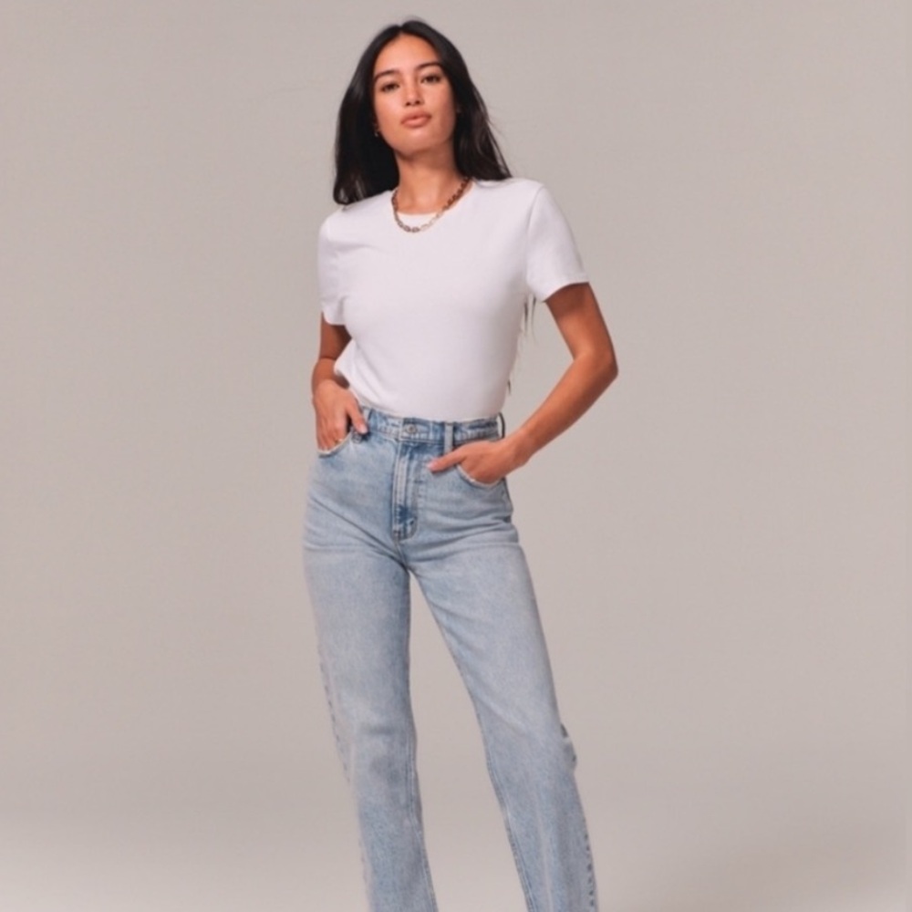 Abercrombie & Fitch The 90s Straight Ultra High